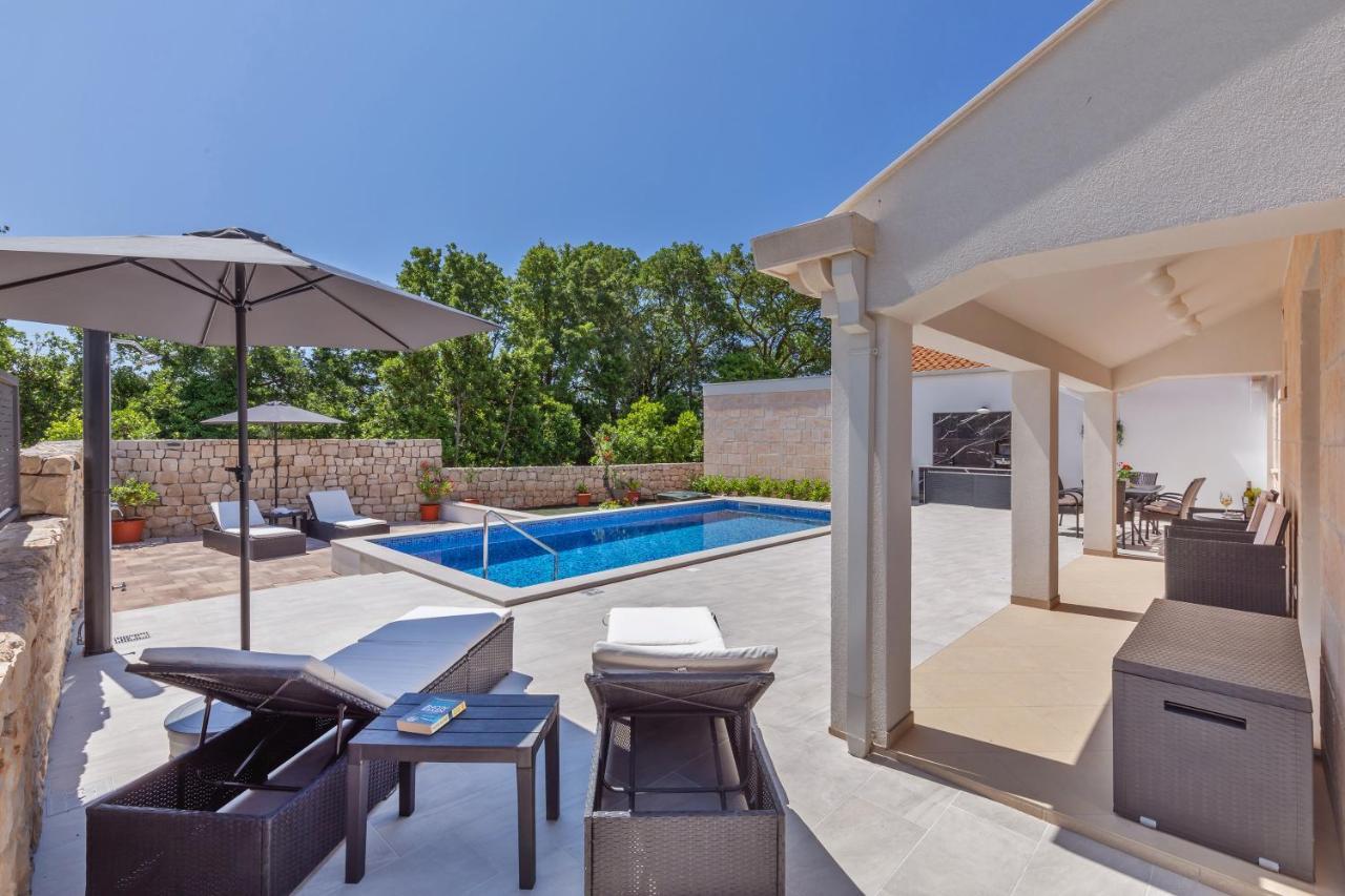 Apartment Holiday Home Doma, Cilipi Near Dubrovnik Екстериор снимка