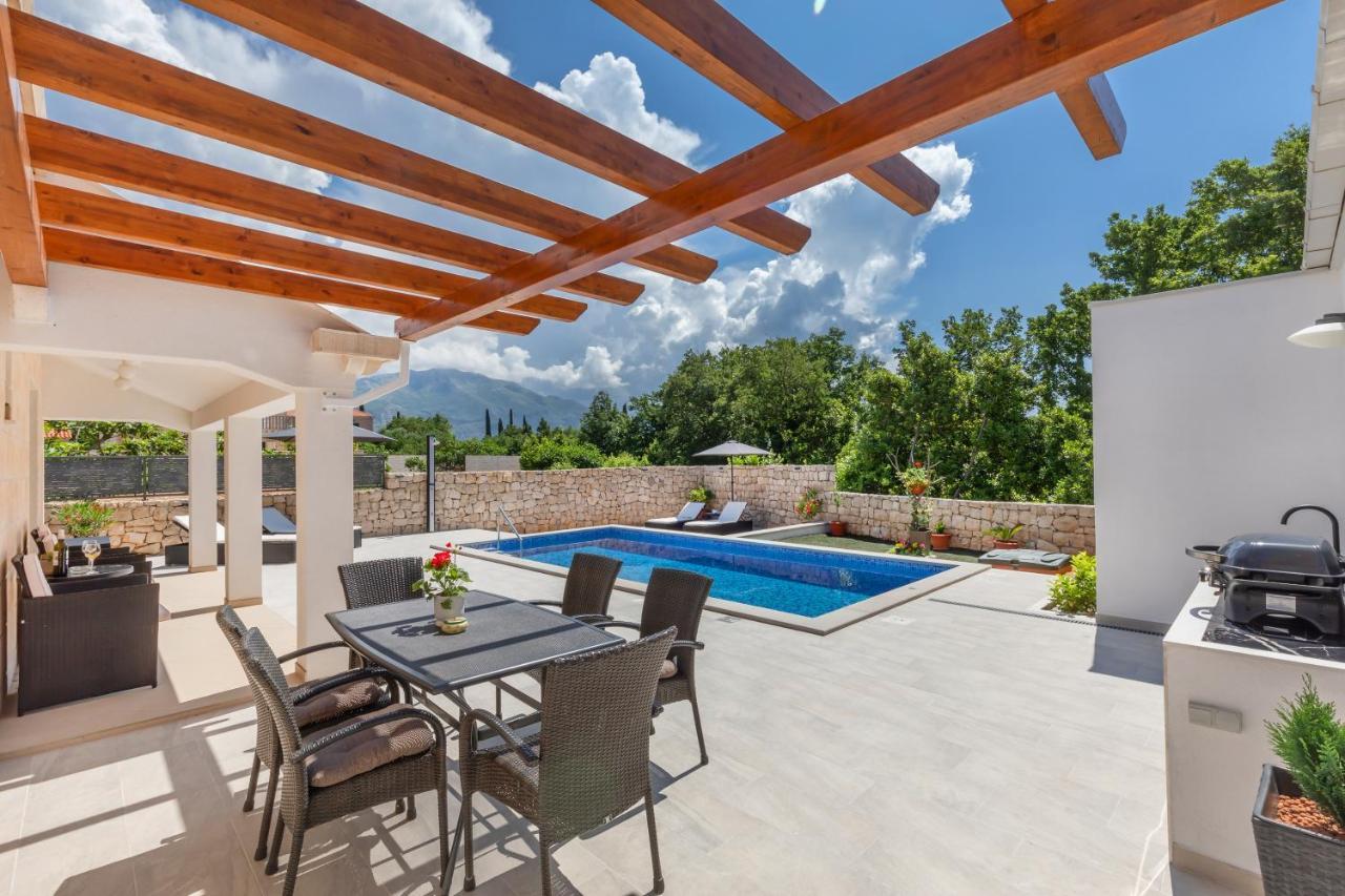 Apartment Holiday Home Doma, Cilipi Near Dubrovnik Екстериор снимка