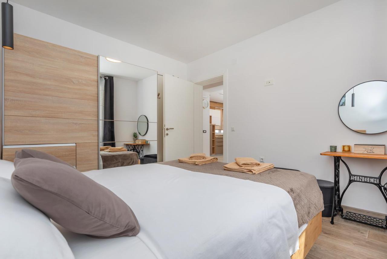 Apartment Holiday Home Doma, Cilipi Near Dubrovnik Екстериор снимка