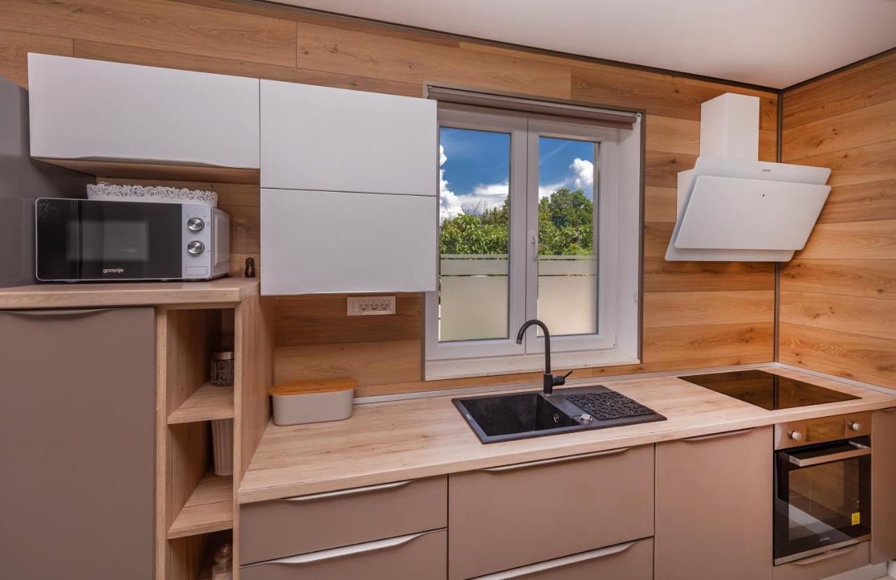 Apartment Holiday Home Doma, Cilipi Near Dubrovnik Екстериор снимка